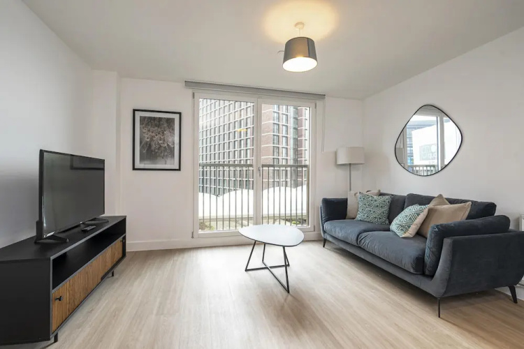 Designer Waterside Flat