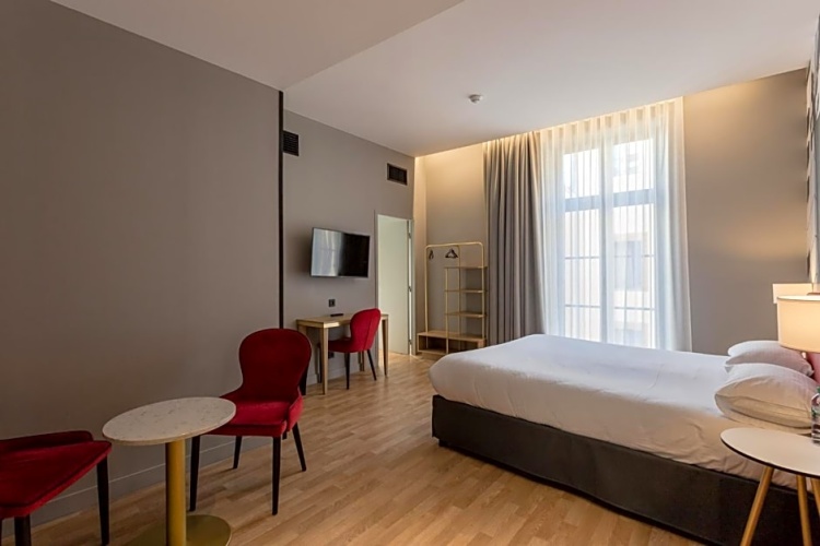 Standard Family Suite