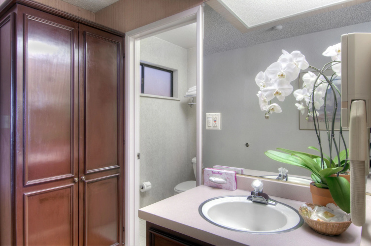 County Inn photo 9