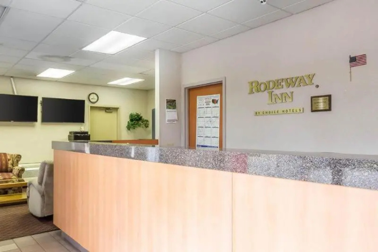 Econo Lodge Vineland/Rodeway Inn