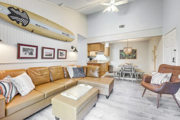 3 Bedrooms Apartment