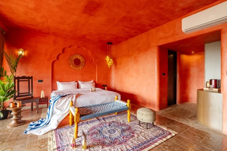 Standard room with balcony and with garden view