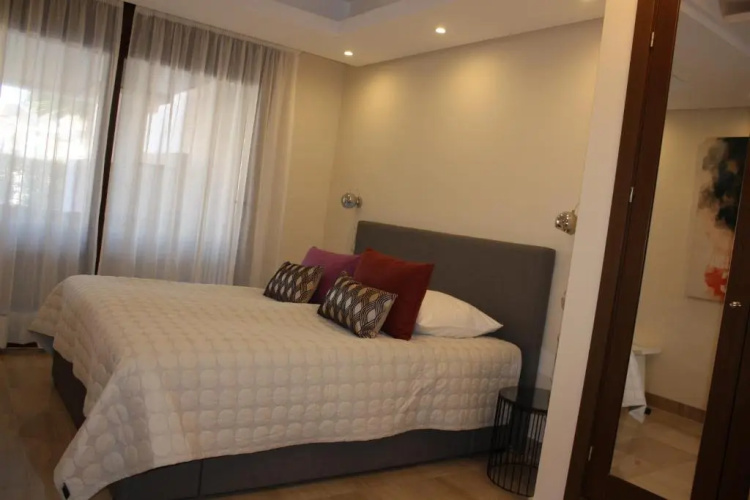 100 - Beach apartment with Private Pool