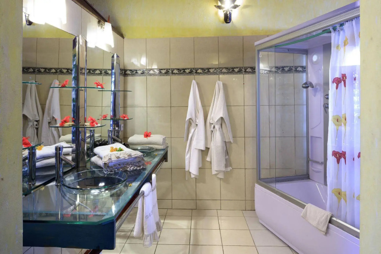 Nosy Be Hotel & Spa
