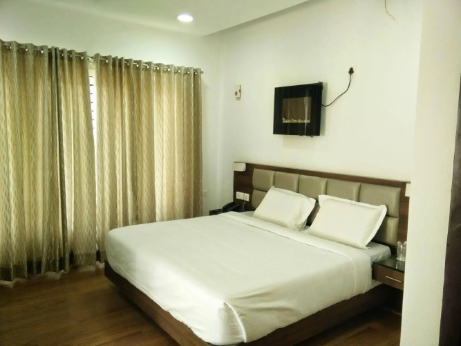R T Hill View Resort