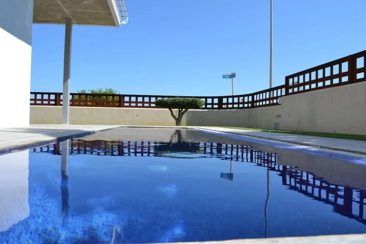 3 Bedrooms Villa with balcony