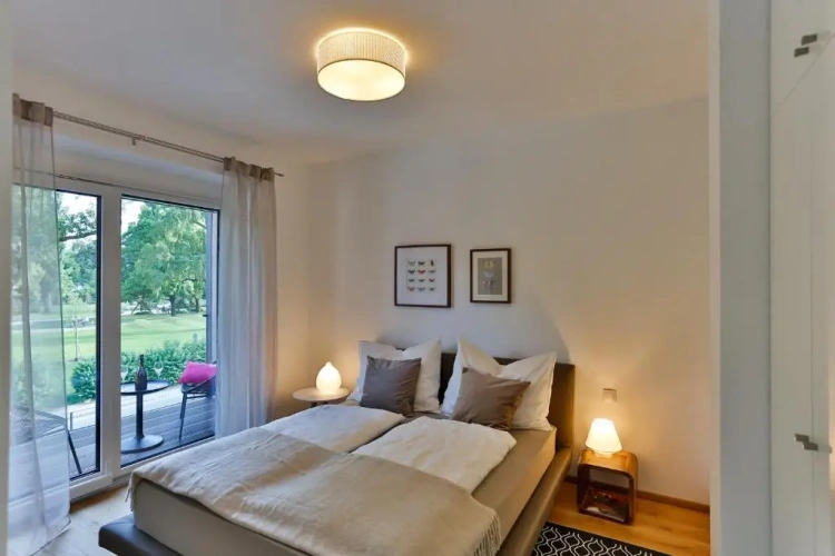Apartment with balcony