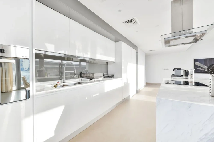 2 Bedrooms Premier Apartment with balcony and with sea view