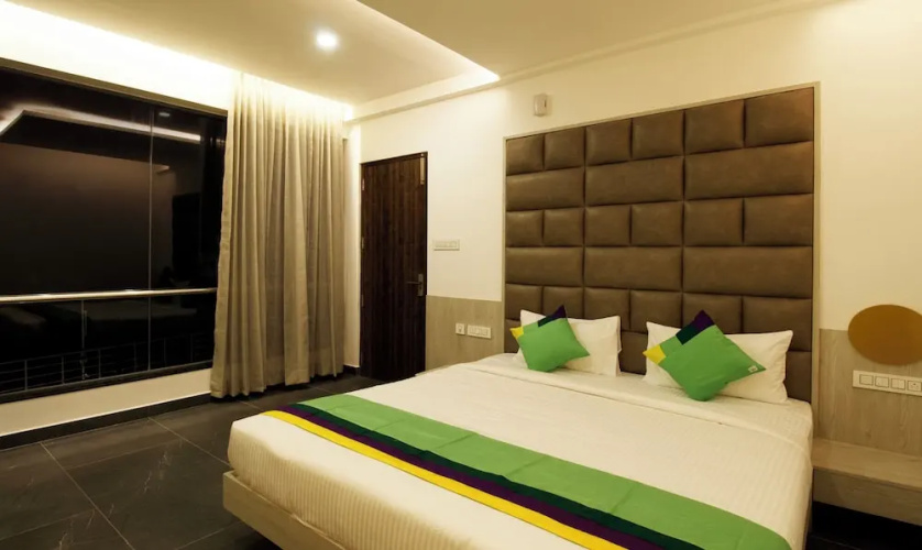 Itsy Hotels Silver Keys