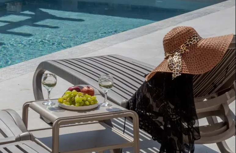 Casa D'Oro Suites
