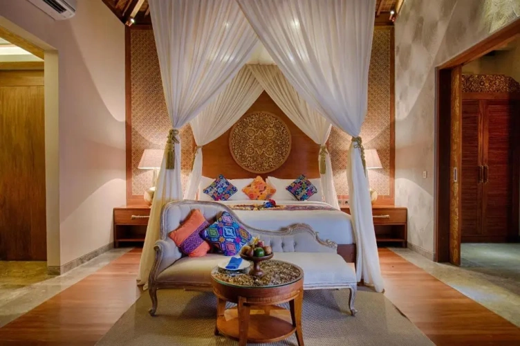 Luxury Pool Villa