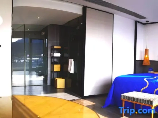 Deluxe Suite with sea view