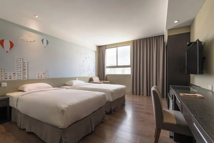 River inn ZihLi