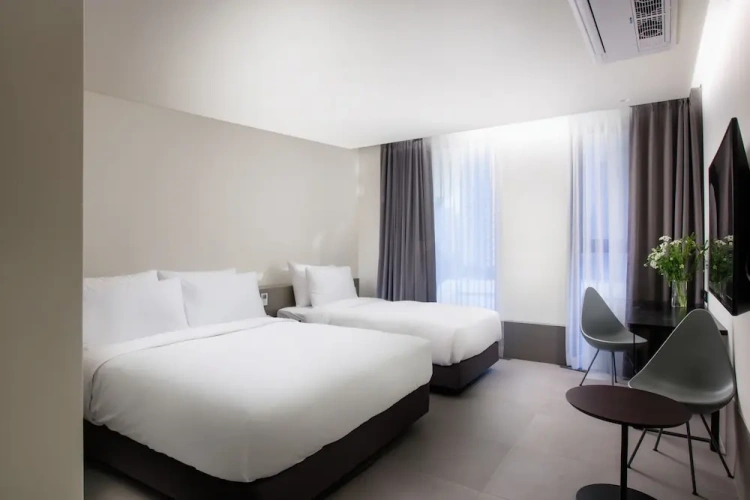 Standard Twin Family room