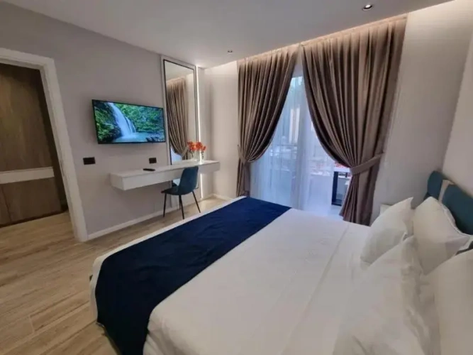 Standard Triple room with balcony