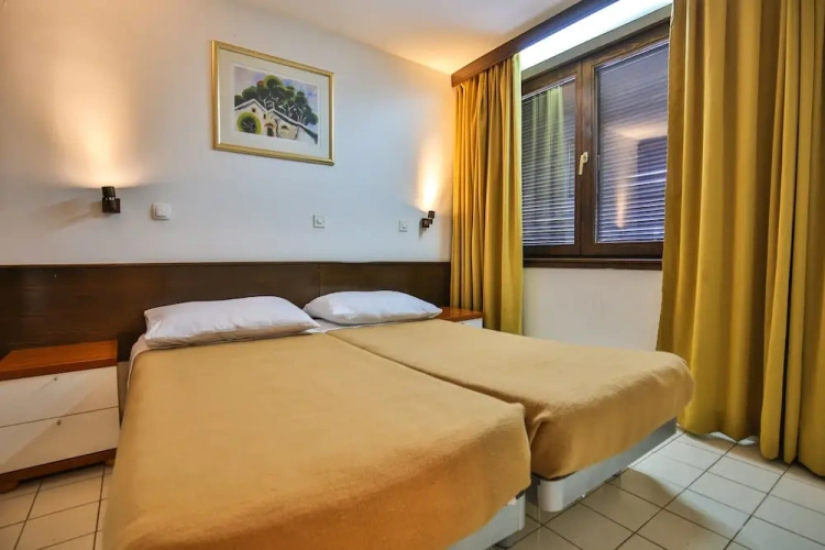 2 Bedrooms Apartment with balcony