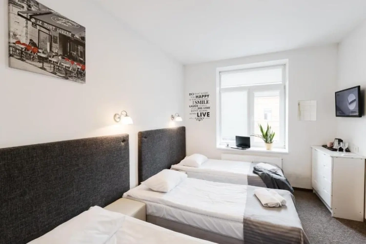 Standard Triple room with view
