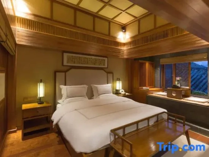 2 Bedrooms Suite