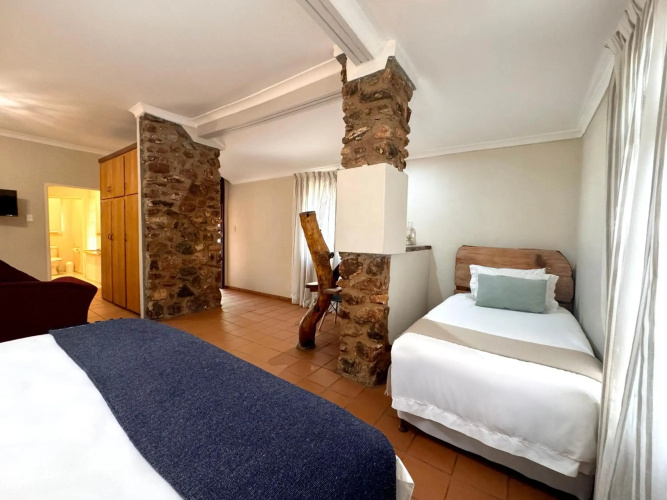 Centurion Guest House and Lodge