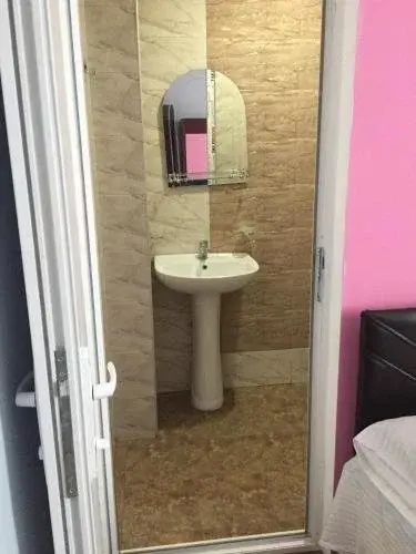 Semeinyi Otel V Kobuleti