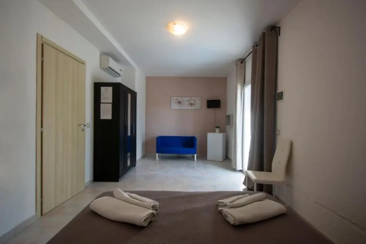 Classic Quadruple room