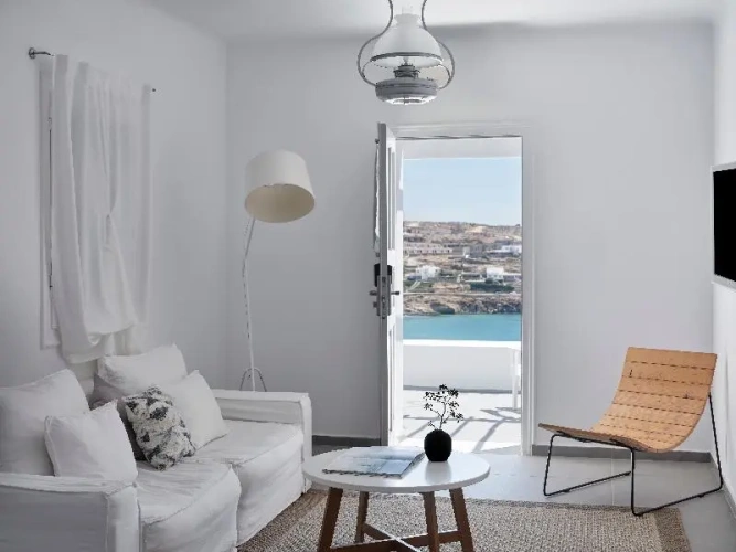 Superior Double room with balcony and with sea view