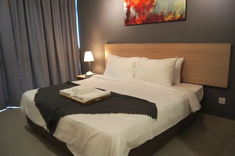 Deluxe Double room with city view
