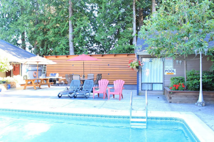Sunshine Lodge
