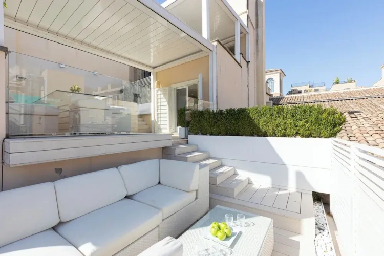 Luxury Apartment