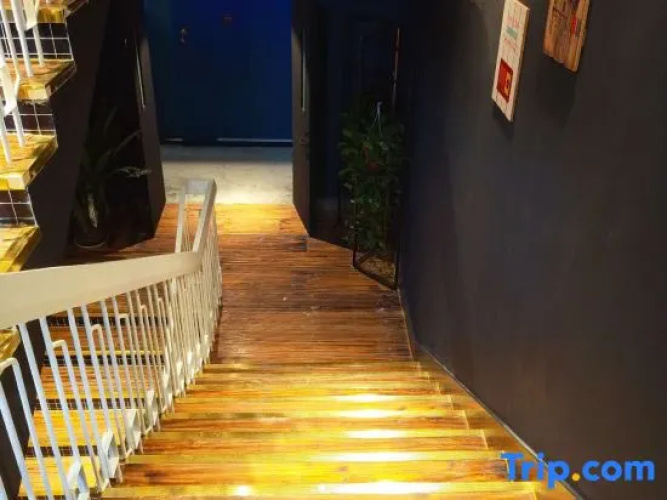 Yoyo Hotel