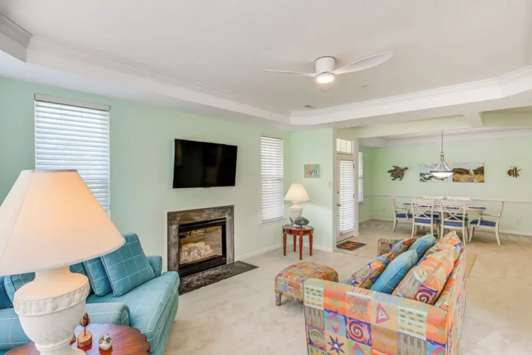 Pet-friendly Ocean View Condo w/ Community Perks!