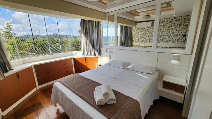 Maravilhoso apartamento no centro de Gramado