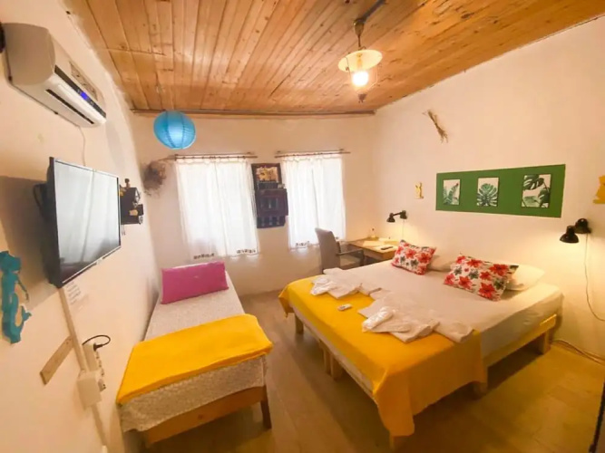 Mell10 House