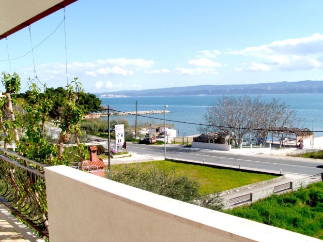 Studio with balcony and with sea view