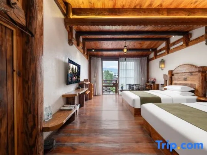 Standard Twin room with balcony