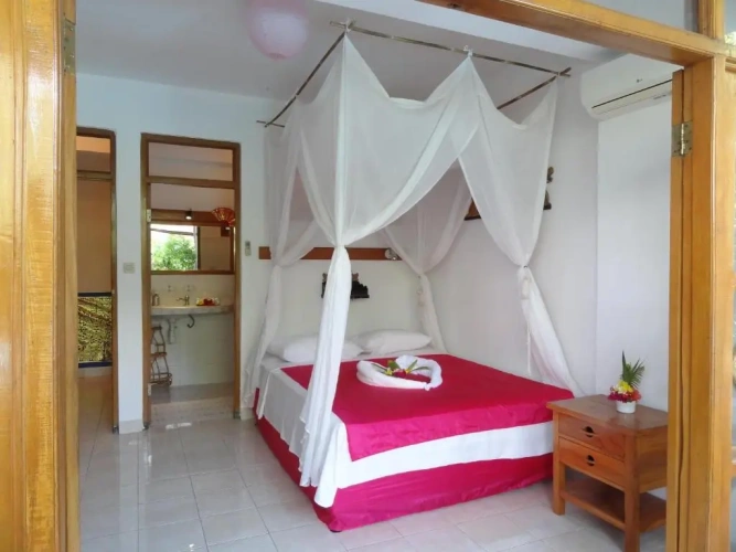 Standard Double room with pool view