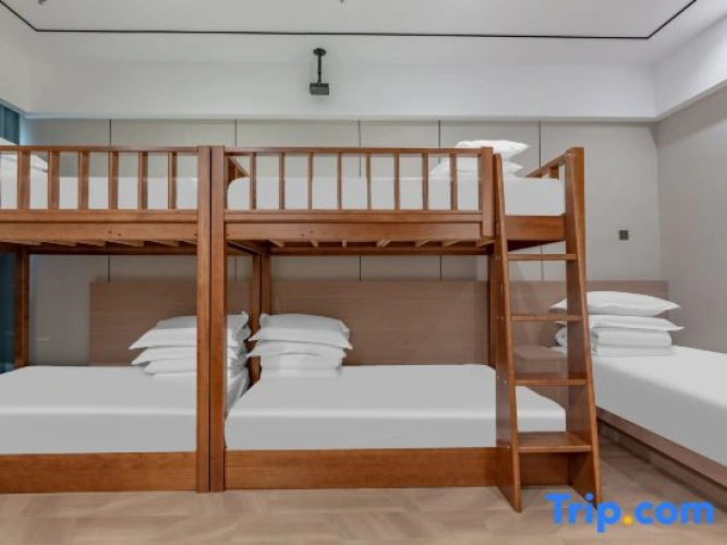 Standard Quintuple room