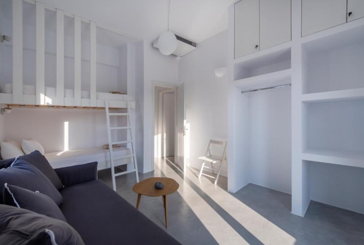 3 Bedrooms Apartment