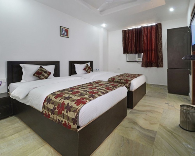 Hotel Taj Galaxy
