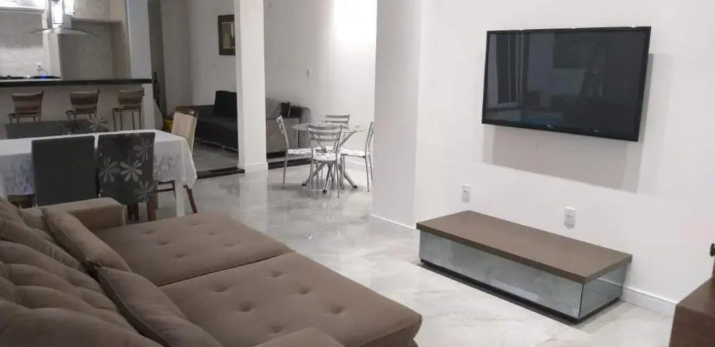 Casa com Piscina e Hidromassagem Montoski