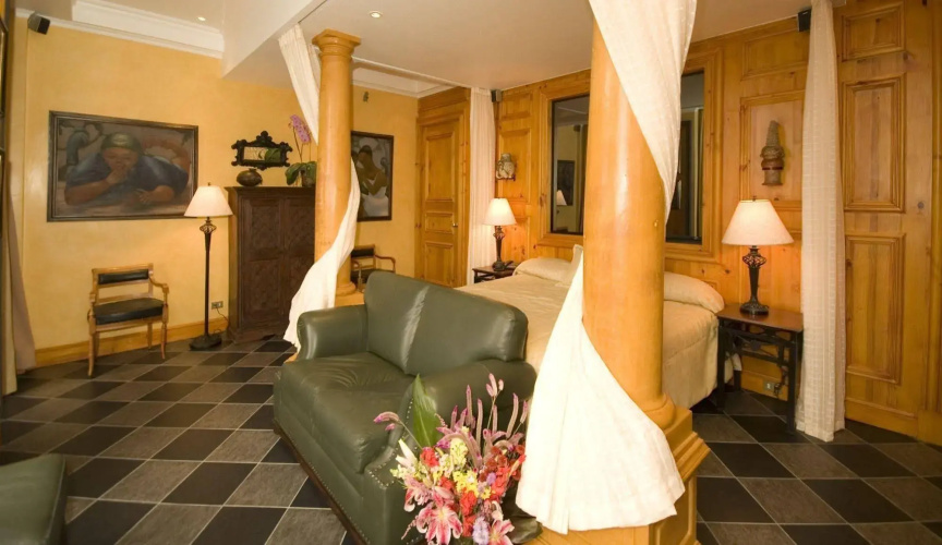 Zephyr Palace Luxury Hotel