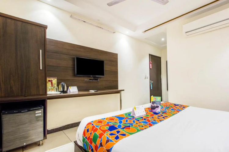 FabHotel Le Continental