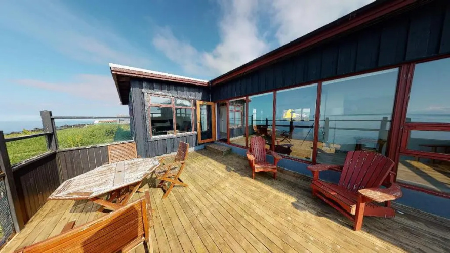 Kleifar: Ocean View Apartment
