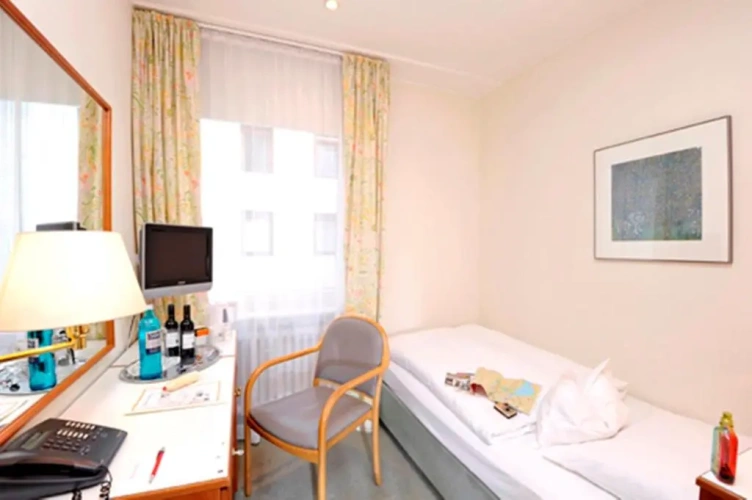 Standard Single room