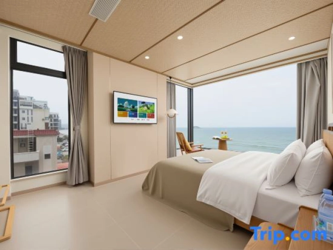 Standard Double room with view