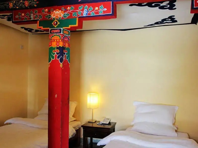 Yabshi Phunkhang Heritage Hotel