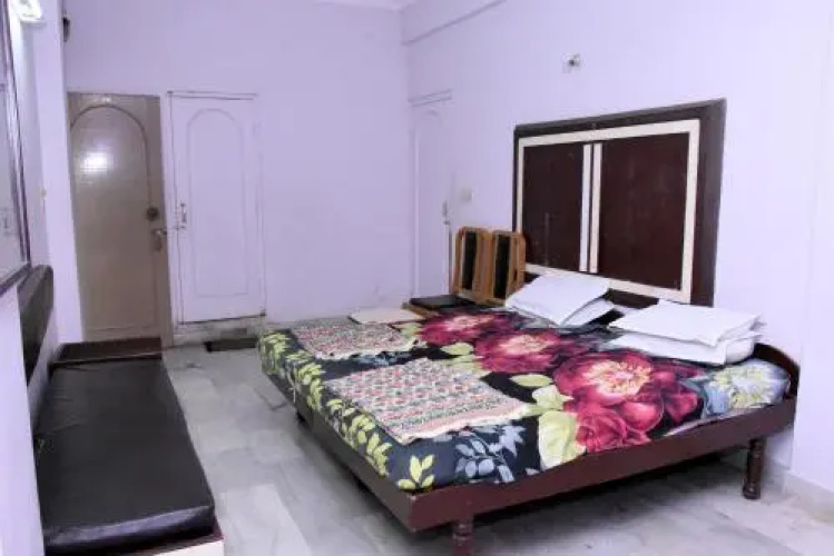 Vandana Hotel