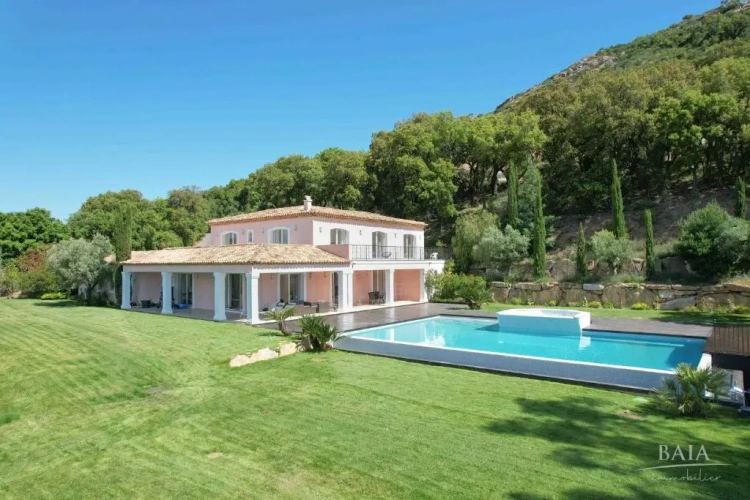 Deluxe Villa
