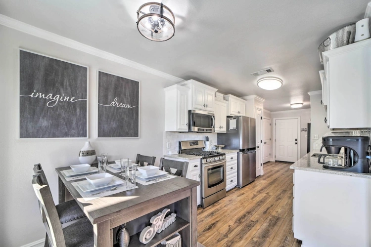 3 Bedrooms Cottage