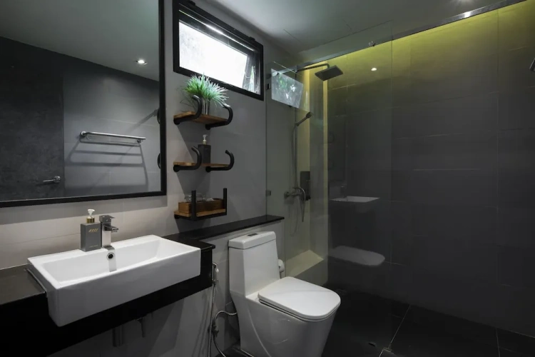 Standard Twin room with balcony